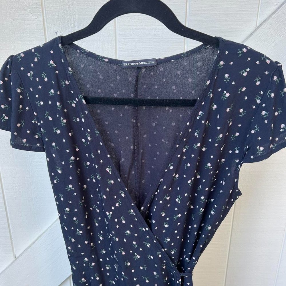 Brandy Mellville - Robbie Wrap Dress | Navy Ditsy Floral | X Small | Juniors 3 - Picture 4 of 16